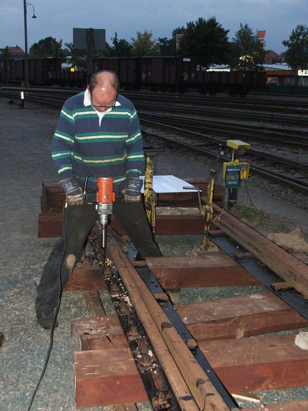 2009-09-28, Museumsbahn Weichenbau055.JPG